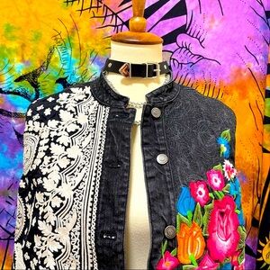 🌈 Embroidered Vintage lovely boho vest